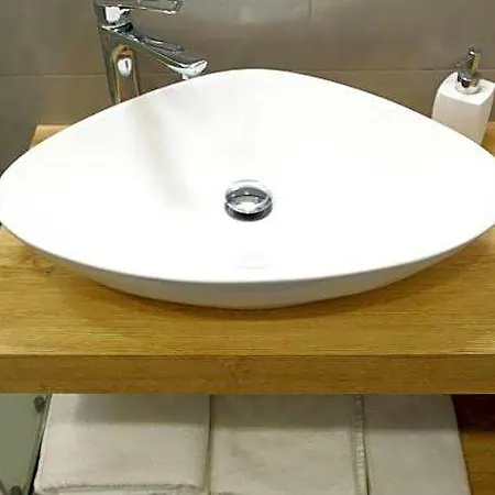 Bed & Breakfast Garosa 5*